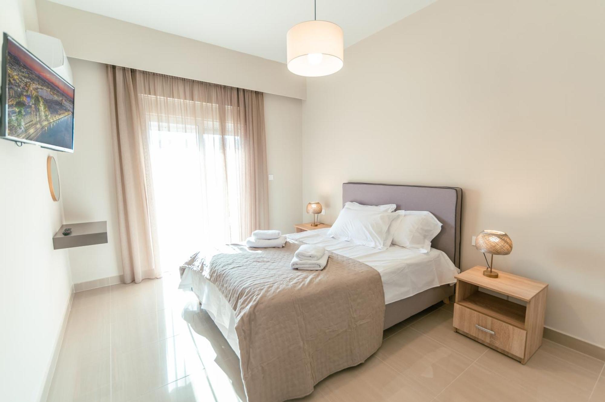 Brand New Elegant Suite Platánion Exterior foto